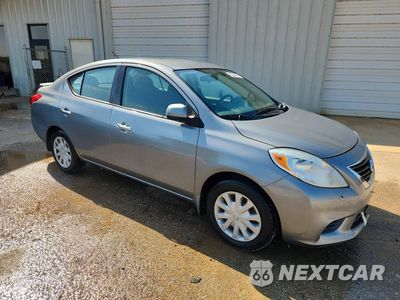 Czwarte zdjęcie samochodu z boku: 2014 NISSAN VERSA 1.6 SV VIN:3N1CN7AP6EK455828 - miniatura