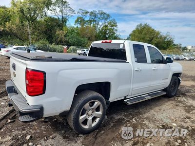 Trzecie zdjęcie samochodu z tyłu: 2017 CHEVROLET SILVERADO C1500 LT VIN:1GCRCREC5HZ242635 - miniatura