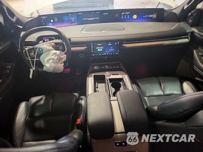 Zdjęcie 8 z 14 samochodu: 2025 LINCOLN NAVIGATOR L RESERVE VIN:5LMJJ3LG2SEL08121 - miniatura