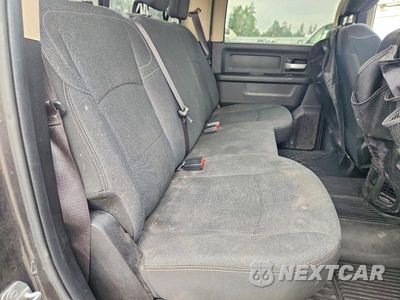 Zdjęcie 10 z 12 samochodu: 2019 RAM 2500 TRADESMAN VIN:3C6UR5HL4KG674466 - miniatura