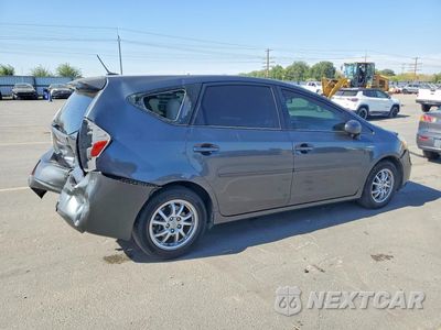 Trzecie zdjęcie samochodu z tyłu: 2014 TOYOTA PRIUS V THREE VIN:JTDZN3EU3E3291606 - miniatura