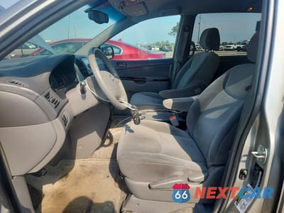 Zdjęcie 7 z 13 samochodu: 2005 TOYOTA SIENNA LE 8 PASSENGER VIN:5TDZA23C35S288333 - miniatura