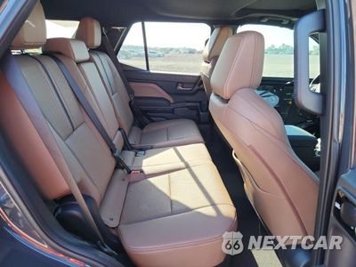 Zdjęcie 11 z 14 samochodu: 2026 TOYOTA 4RUNNER LIMITED VIN:JTEVA5BR2T5121661 - miniatura
