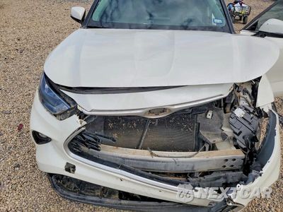 Zdjęcie 12 z 13 samochodu: 2020 TOYOTA HIGHLANDER LE VIN:5TDZZRAH7LS510305 - miniatura