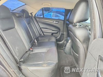 Zdjęcie 10 z 12 samochodu: 2018 CHRYSLER 300 LIMITED VIN:2C3CCAEG5JH136898 - miniatura