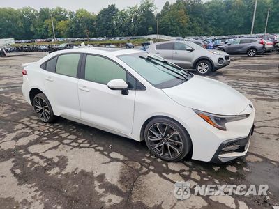 Czwarte zdjęcie samochodu z boku: 2021 TOYOTA COROLLA XSE VIN:JTDT4MCE7MJ074600 - miniatura