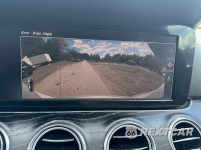 Zdjęcie 11 z 13 samochodu: 2017 MERCEDES-BENZ E 300 4MATIC VIN:WDDZF4KB8HA244034 - miniatura