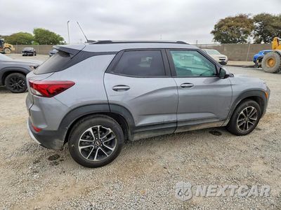 Trzecie zdjęcie samochodu z tyłu: 2024 CHEVROLET TRAILBLAZER LT VIN:KL79MPSL3RB095745 - miniatura