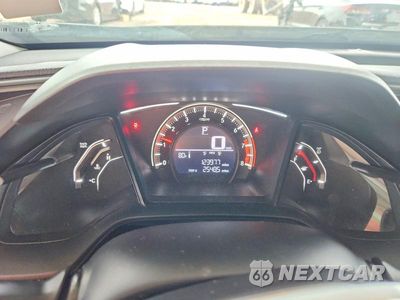 Zdjęcie 9 z 12 samochodu: 2018 HONDA CIVIC LX VIN:2HGFC2F56JH556411 - miniatura