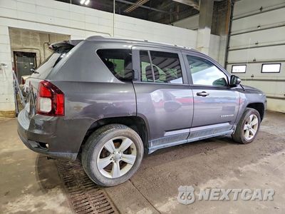 Trzecie zdjęcie samochodu z tyłu: 2016 JEEP COMPASS SPORT VIN:1C4NJDBB5GD686984 - miniatura