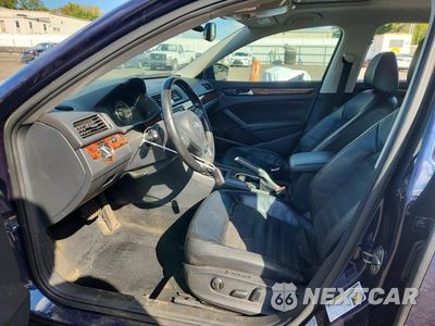 Zdjęcie 7 z 13 samochodu: 2013 VOLKSWAGEN PASSAT SEL VIN:1VWCP7A33DC027012 - miniatura