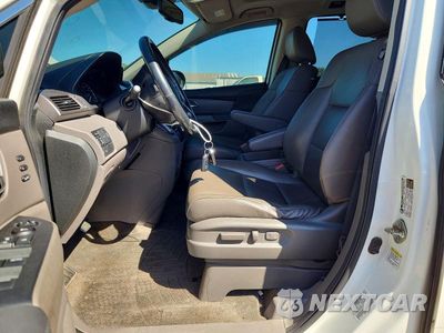 Zdjęcie 7 z 13 samochodu: 2014 HONDA ODYSSEY TOURING VIN:5FNRL5H94EB058278 - miniatura