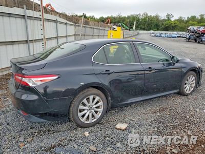 Trzecie zdjęcie samochodu z tyłu: 2018 TOYOTA CAMRY LE VIN:JTNB11HKXJ3013917 - miniatura