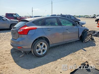 Trzecie zdjęcie samochodu z tyłu: 2013 FORD FOCUS SE VIN:1FADP3K23DL217016 - miniatura