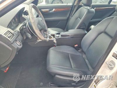Zdjęcie 7 z 12 samochodu: 2008 MERCEDES-BENZ C 300 VIN:WDDGF54X98F090894 - miniatura