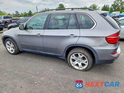 Drugie zdjęcie samochodu z przodu: 2011 BMW X5 XDRIVE50I VIN:5UXZV8C5XBL421531 - miniatura
