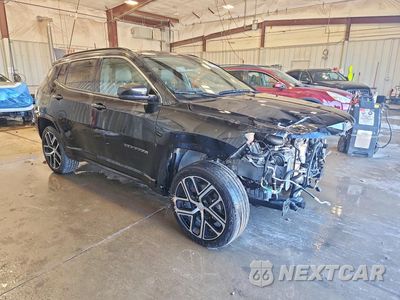 Czwarte zdjęcie samochodu z boku: 2024 JEEP COMPASS LIMITED VIN:3C4NJDCN6RT159106 - miniatura