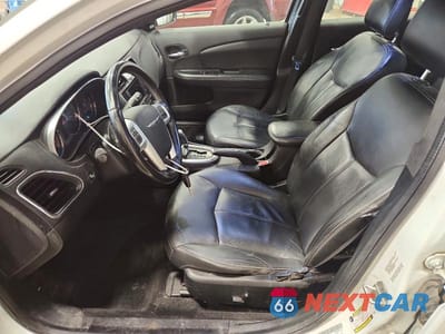 Zdjęcie 7 z 12 samochodu: 2012 CHRYSLER 200 LIMITED VIN:1C3CCBCB7CN162958 - miniatura