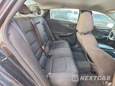 Zdjęcie 10 z 12 samochodu: 2018 CHEVROLET MALIBU LT VIN:1G1ZD5STXJF238784 - miniatura