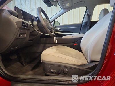 Zdjęcie 7 z 12 samochodu: 2025 HYUNDAI SONATA SEL VIN:KMHL64JA6SA469578 - miniatura