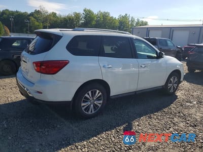 Trzecie zdjęcie samochodu z tyłu: 2018 NISSAN PATHFINDER VIN:5N1DR2MM3JC631577 - miniatura