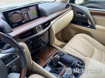 Zdjęcie 11 z 14 samochodu: 2016 LEXUS LX 570 VIN:JTJHY7AX3G4213685 - miniatura
