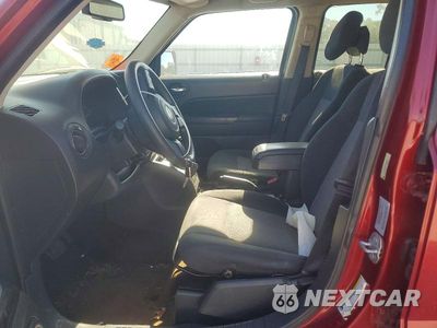 Zdjęcie 7 z 13 samochodu: 2014 JEEP PATRIOT SPORT VIN:1C4NJPBA3ED894464 - miniatura