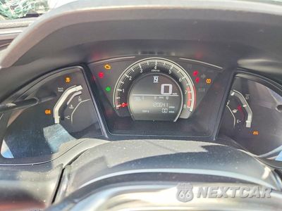 Zdjęcie 9 z 12 samochodu: 2018 HONDA CIVIC LX VIN:2HGFC2F58JH562503 - miniatura