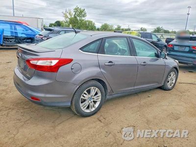 Trzecie zdjęcie samochodu z tyłu: 2012 FORD FOCUS SEL VIN:1FAHP3H23CL191752 - miniatura