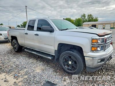 Czwarte zdjęcie samochodu z boku: 2014 CHEVROLET SILVERADO K1500 LT VIN:1GCVKREC4EZ348717 - miniatura