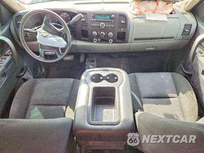 Zdjęcie 8 z 13 samochodu: 2011 CHEVROLET SILVERADO K1500 LS VIN:1GCRKREA8BZ104306 - miniatura