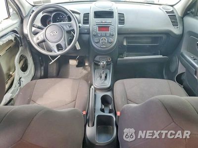 Zdjęcie 8 z 14 samochodu: 2012 KIA SOUL BASE VIN:KNDJT2A58C7356869 - miniatura