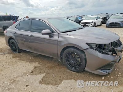 Czwarte zdjęcie samochodu z boku: 2020 TOYOTA CAMRY LE VIN:4T1C11AK7LU990864 - miniatura