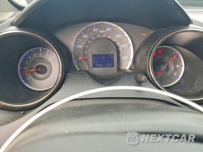 Zdjęcie 9 z 12 samochodu: 2013 HONDA FIT SPORT VIN:JHMGE8G55DC056972 - miniatura