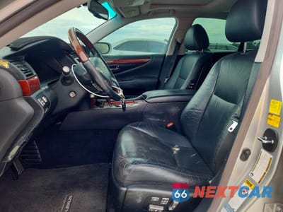Zdjęcie 7 z 12 samochodu: 2010 LEXUS LS 460 VIN:JTHBL5EFXA5100085 - miniatura