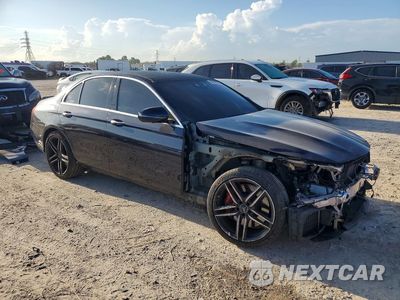 Czwarte zdjęcie samochodu z boku: 2018 MERCEDES-BENZ E 63 AMG-S VIN:WDDZF8KB5JA444091 - miniatura