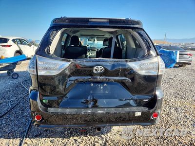 Zdjęcie 6 z 13 samochodu: 2012 TOYOTA SIENNA SPORT VIN:5TDXK3DC9CS179221 - miniatura