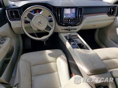 Zdjęcie 8 z 13 samochodu: 2022 VOLVO XC60 B5 MOMENTUM VIN:YV4L12RK6N1059109 - miniatura