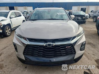 Piąte zdjęcie samochodu w środku: 2021 CHEVROLET BLAZER RS VIN:3GNKBERS2MS579289 - miniatura