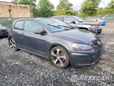Czwarte zdjęcie samochodu z boku: 2015 VOLKSWAGEN GTI VIN:3VWTT7AU9FM036447 - miniatura