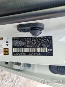 Zdjęcie 12 z 12 samochodu: 2019 TOYOTA PRIUS LIMITED VIN:JTDKARFU3K3069044 - miniatura