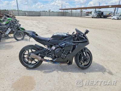 2024 YAMAHA YZFR1 JYARN66Y3RA001235 - główne zdjęcie licytacji z USA - miniatura