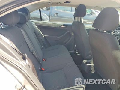 Zdjęcie 10 z 12 samochodu: 2012 VOLKSWAGEN JETTA BASE VIN:3VW2K7AJ7CM380164 - miniatura