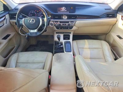 Zdjęcie 8 z 13 samochodu: 2015 LEXUS ES 350 VIN:JTHBK1GG9F2153886 - miniatura