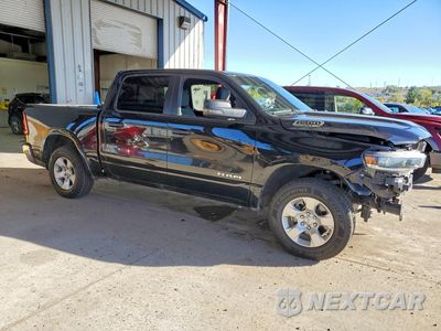 Czwarte zdjęcie samochodu z boku: 2025 RAM 1500 BIG HORN/LONE STAR VIN:1C6SRFFP1SN581124 - miniatura