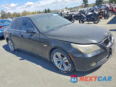 Czwarte zdjęcie samochodu z boku: 2009 BMW 528 I VIN:WBANU53559C121145 - miniatura