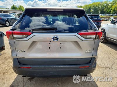 Zdjęcie 6 z 13 samochodu: 2021 TOYOTA RAV4 XLE VIN:4T3RWRFV4MU037387 - miniatura