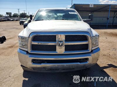 Piąte zdjęcie samochodu w środku: 2017 RAM 2500 ST VIN:3C6UR5CL6HG624426 - miniatura