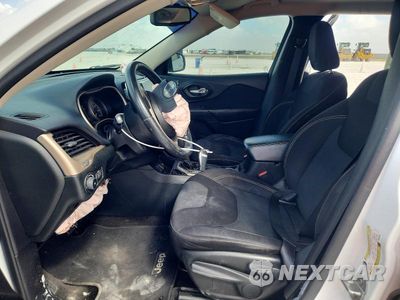 Zdjęcie 7 z 12 samochodu: 2015 JEEP CHEROKEE LATITUDE VIN:1C4PJLCB4FW627364 - miniatura