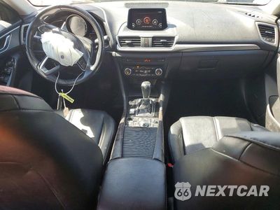 Zdjęcie 8 z 12 samochodu: 2018 MAZDA 3 TOURING VIN:3MZBN1L3XJM176720 - miniatura